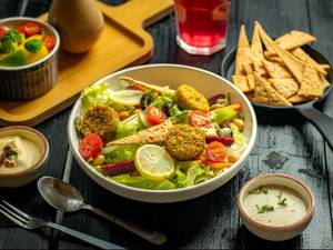 Hummus Falafel Salad